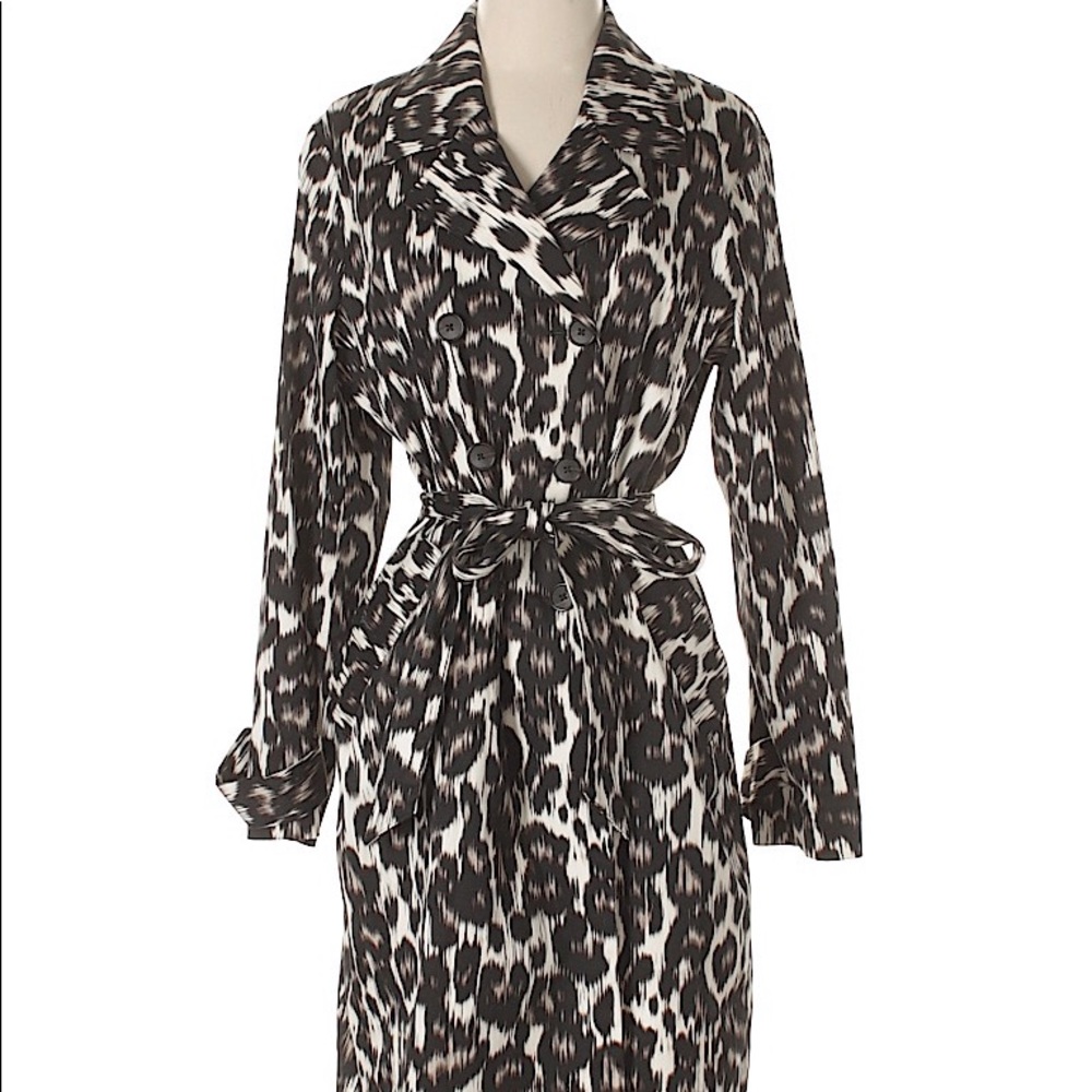 Dana Buchman Animal Print/leopard trench coat.